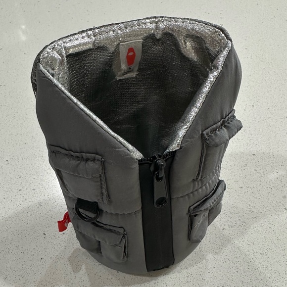 Puffin - The Adventurer Vest - Insulated 12 oz Can Cooler - Picture 1 of 4